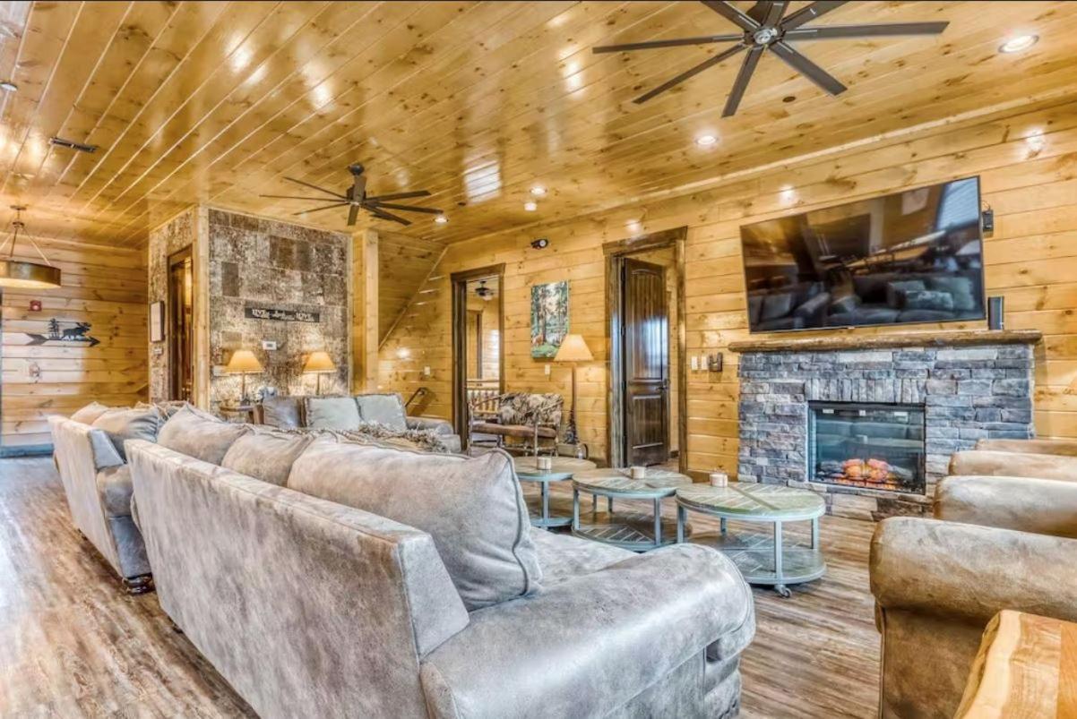 The Great Dogwood Manor By Stony Brook Cabins Gatlinburg Exterior foto