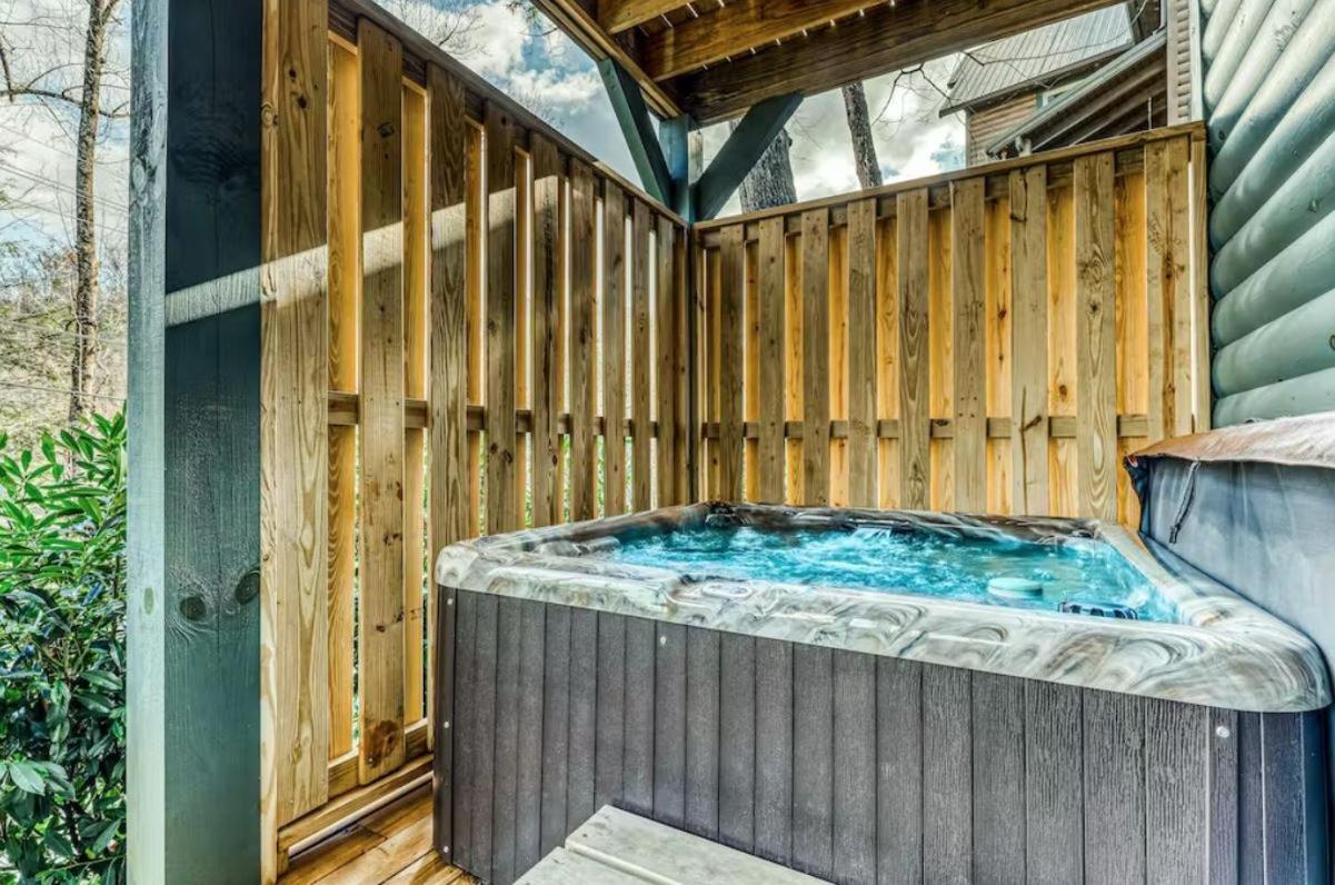 The Great Dogwood Manor By Stony Brook Cabins Gatlinburg Exterior foto