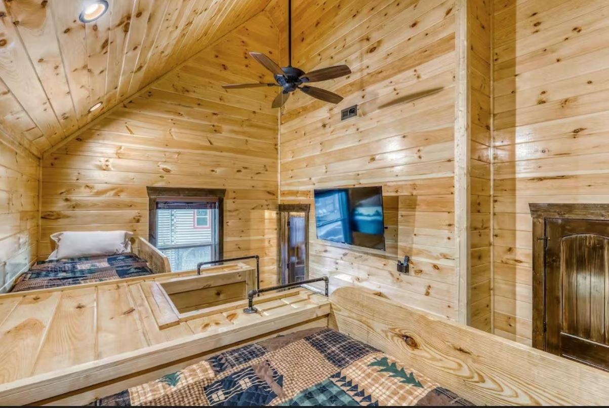 The Great Dogwood Manor By Stony Brook Cabins Gatlinburg Exterior foto