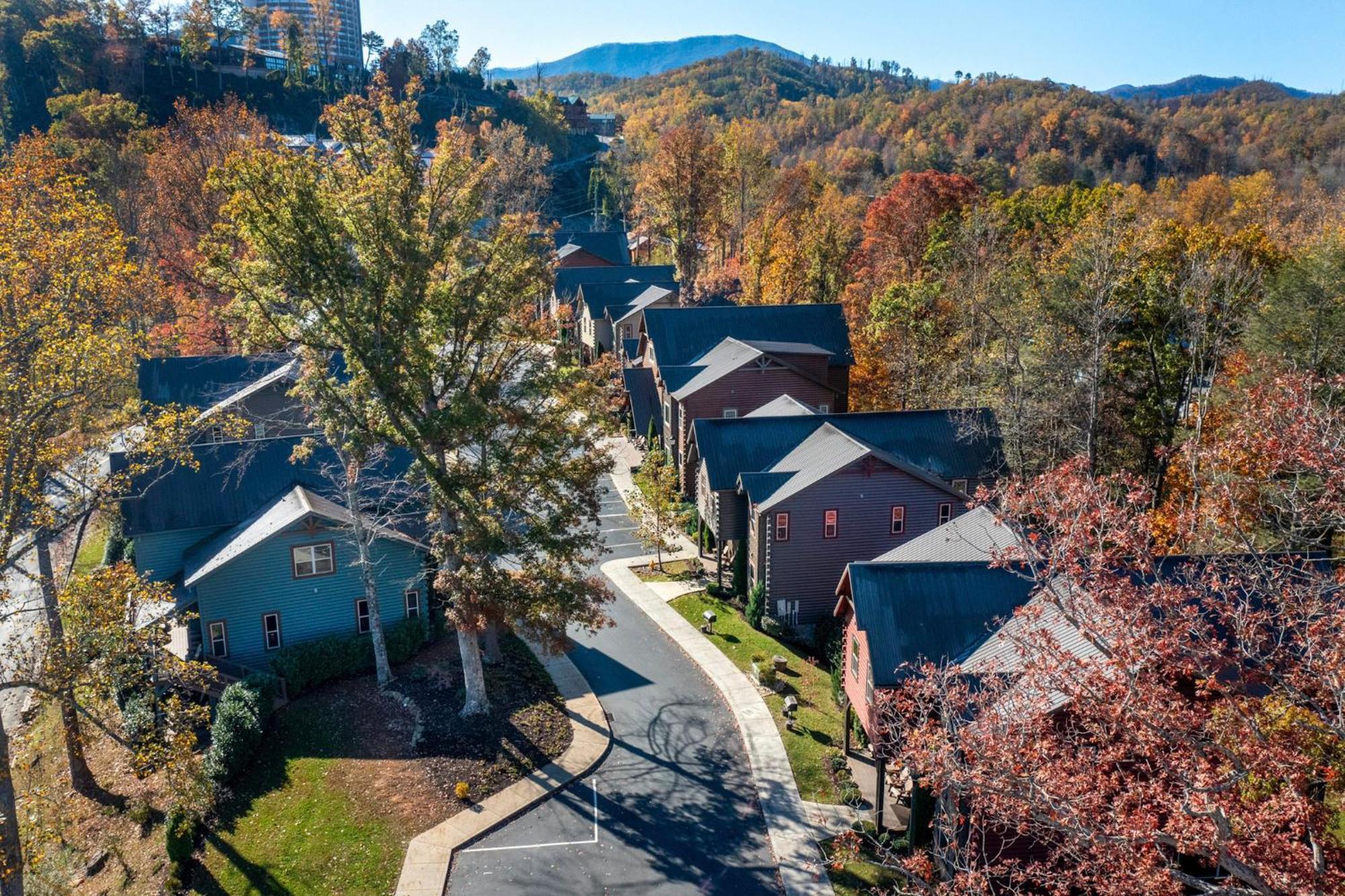 The Great Dogwood Manor By Stony Brook Cabins Gatlinburg Exterior foto
